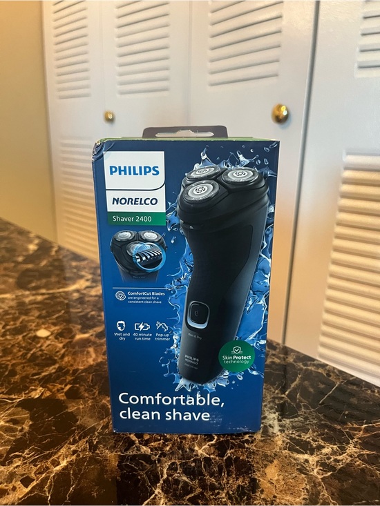 Philips Other - New Philips Shaver 2400 Electric Razor - Black